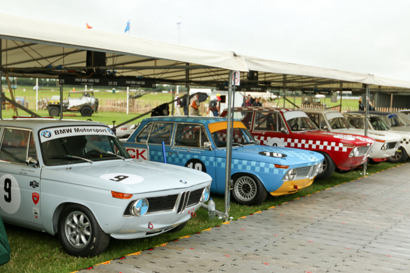 Illustration for article titled So Much Vintage Racing Magic At The Goodwood Revival Paddock